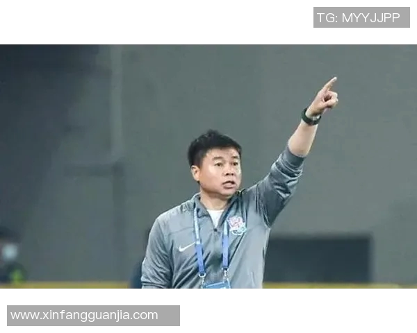 中国足球明星的传奇人生与辉煌成就探秘