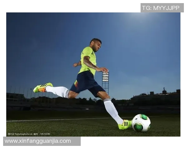 足球明星霸气宣传图高清展现运动魅力与激情瞬间的完美结合